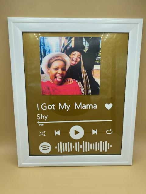 Custom Spotify Frame